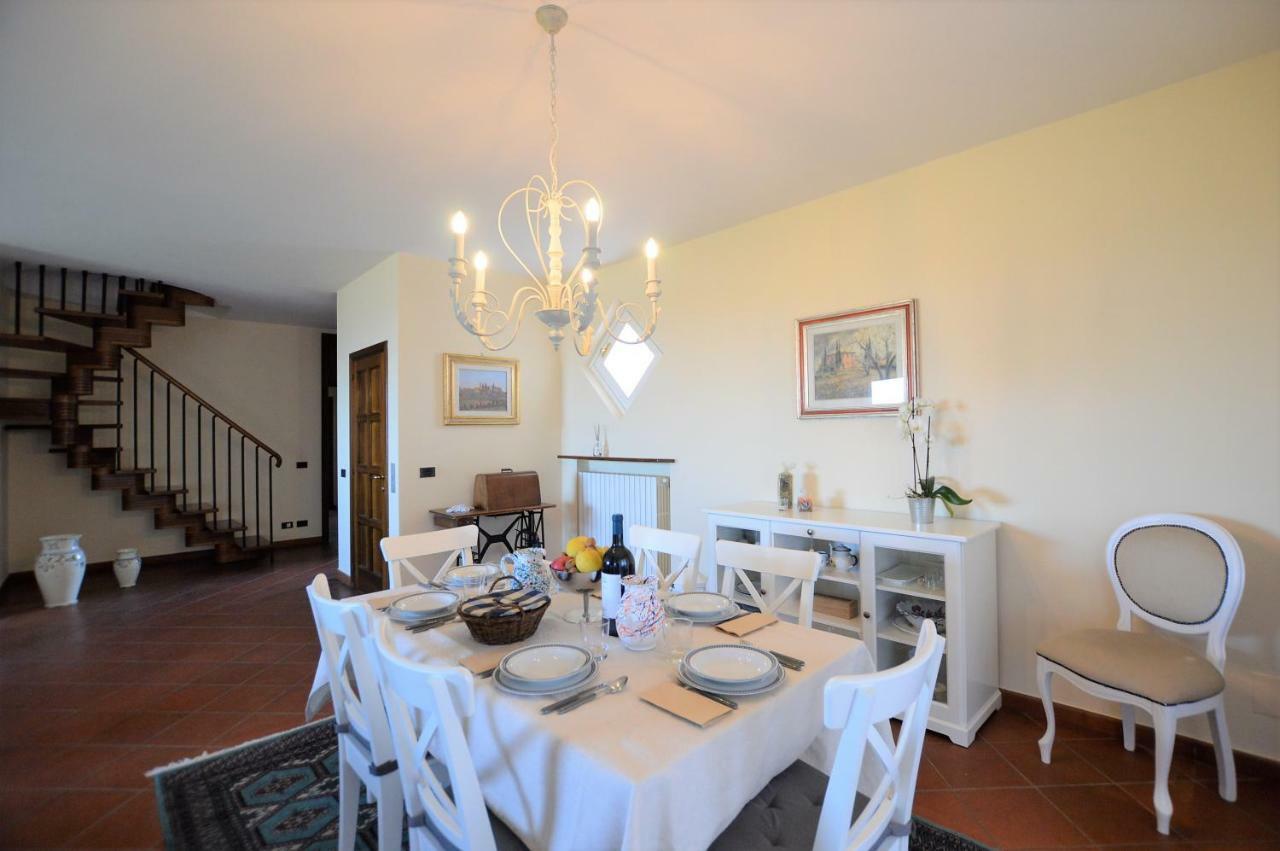 La Casa Di Chloe Apartment Poggibonsi Bagian luar foto