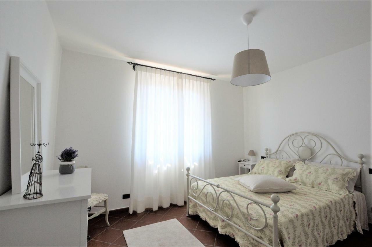 La Casa Di Chloe Apartment Poggibonsi Bagian luar foto