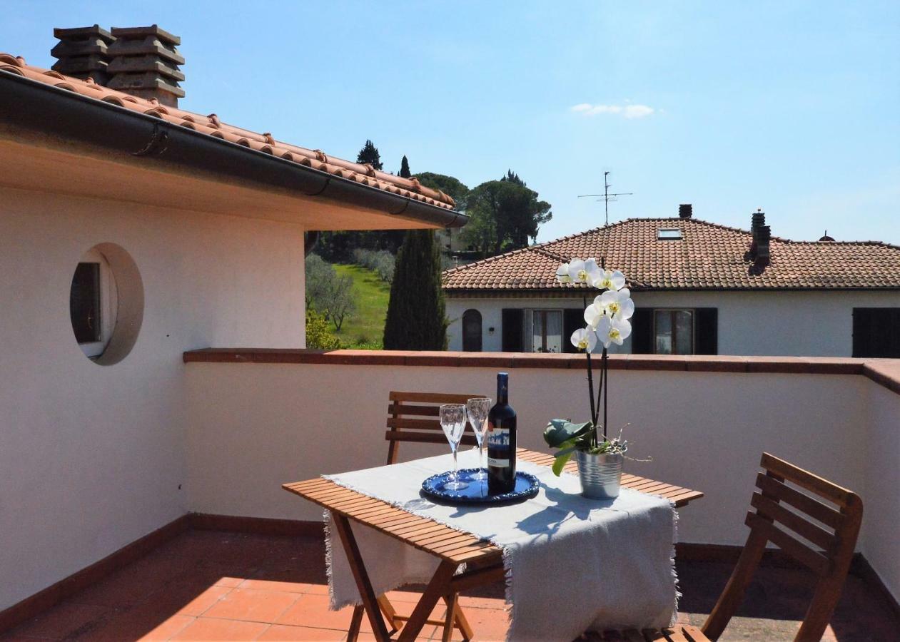 La Casa Di Chloe Apartment Poggibonsi Bagian luar foto
