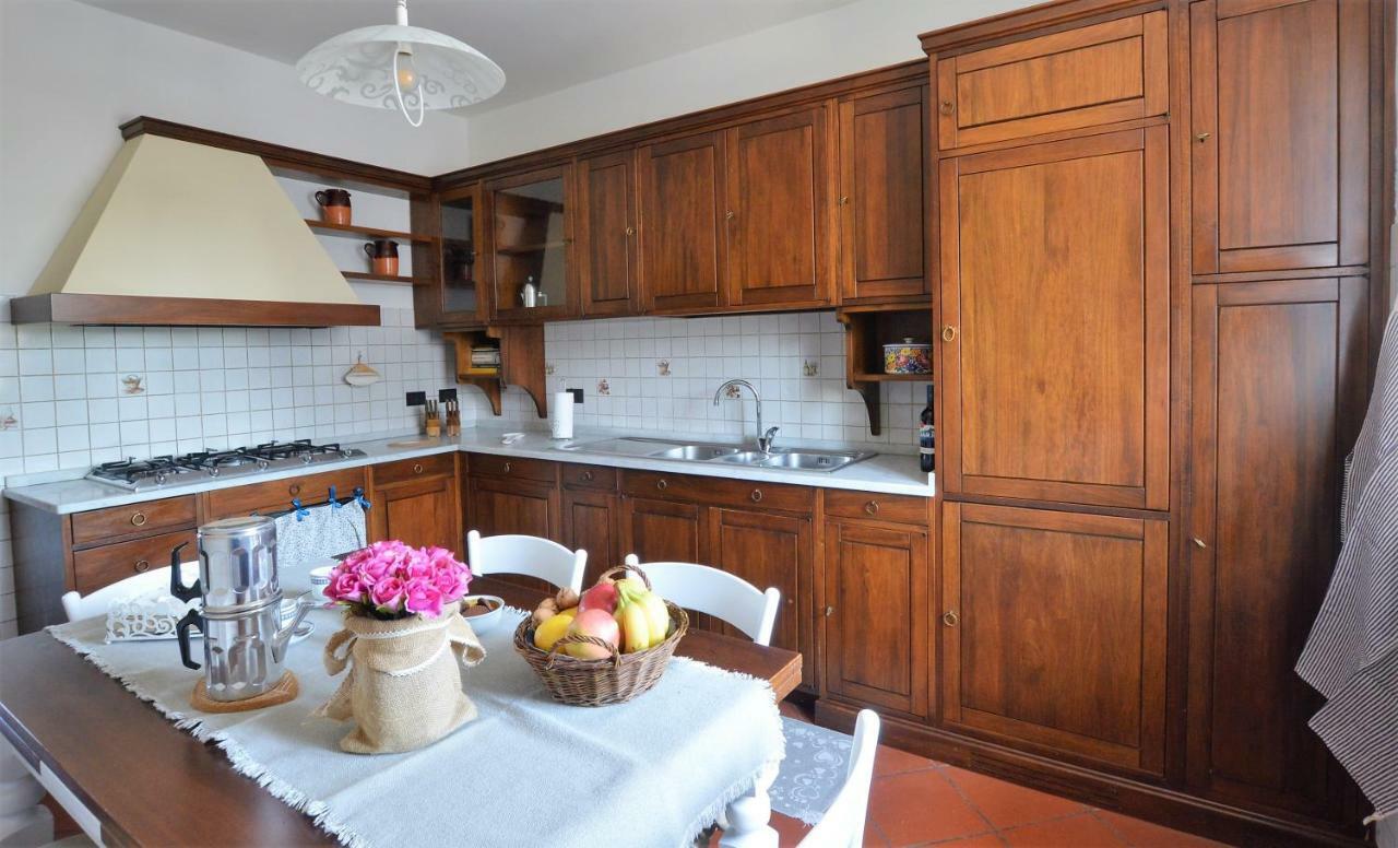 La Casa Di Chloe Apartment Poggibonsi Bagian luar foto